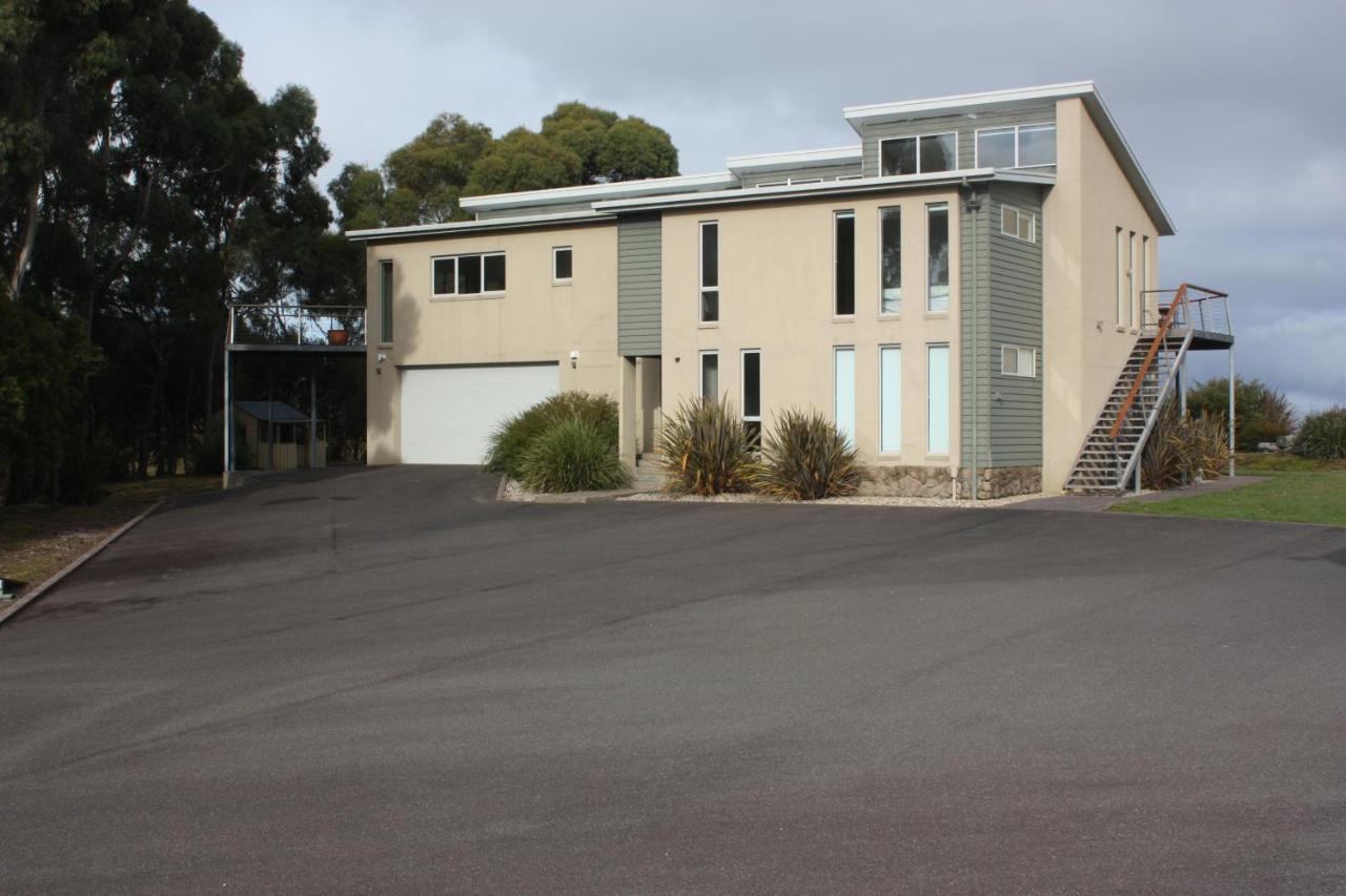 Harbour Lookout Strahan Exterior foto