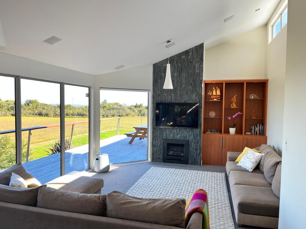 Harbour Lookout Strahan Exterior foto